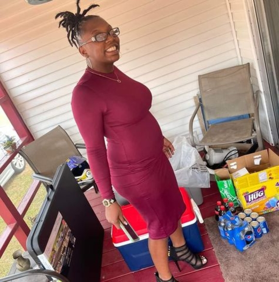 Meet your Posher, Terica - Picture 1 of 1